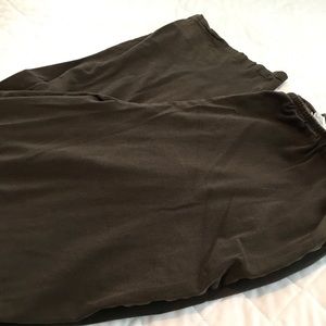 🌺Russ and Berens Women’s pants.    “”””.  Box  26-B